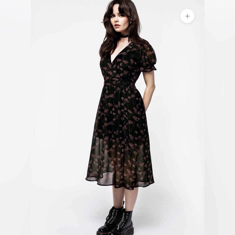 Black Floral V-Neck Midi Dress with Puff Sleeves